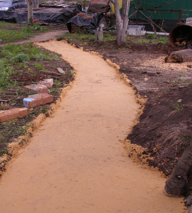 Le remplissage est compacté et renversé avec de l'eau