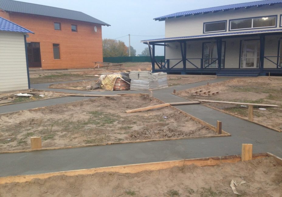 Béton coulé dans un coffrage