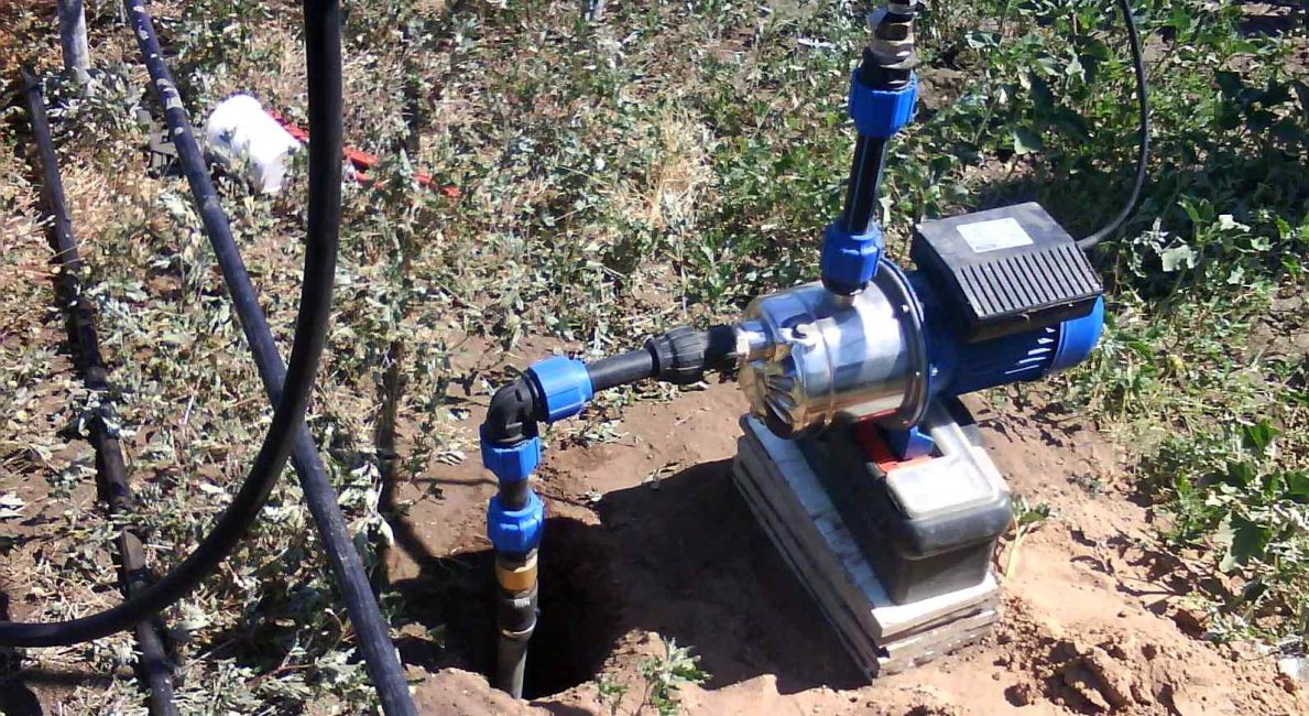 Pompe de surface pour puits.