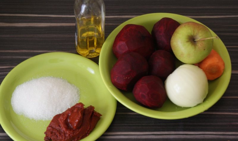 Ingrédients pour la cuisson du caviar aux pommes
