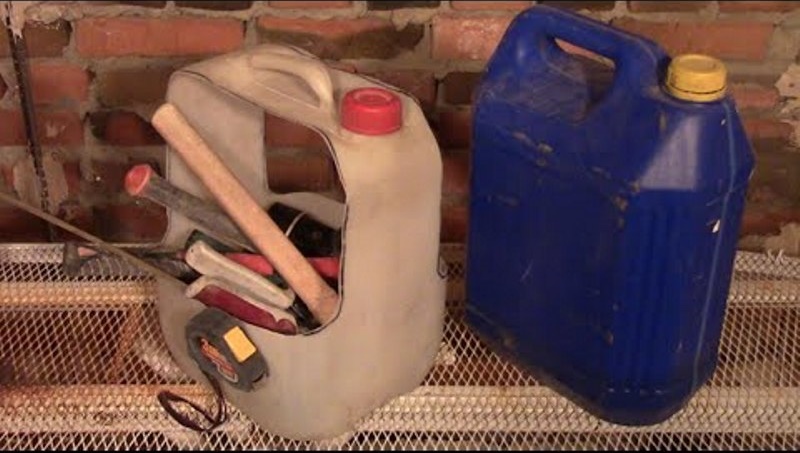 boîtes à outils en plastique