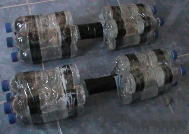 haltères en plastique