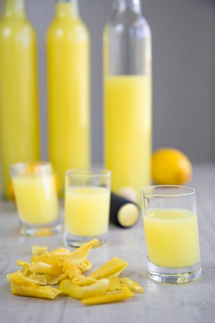 Limocello dans des verres