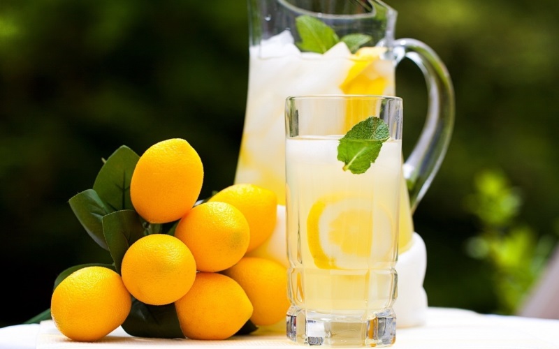 Boisson citronnée au miel - une charge de vivacité et de bien-être !