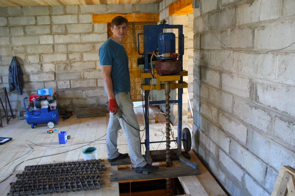 Forage de puits à l'intérieur