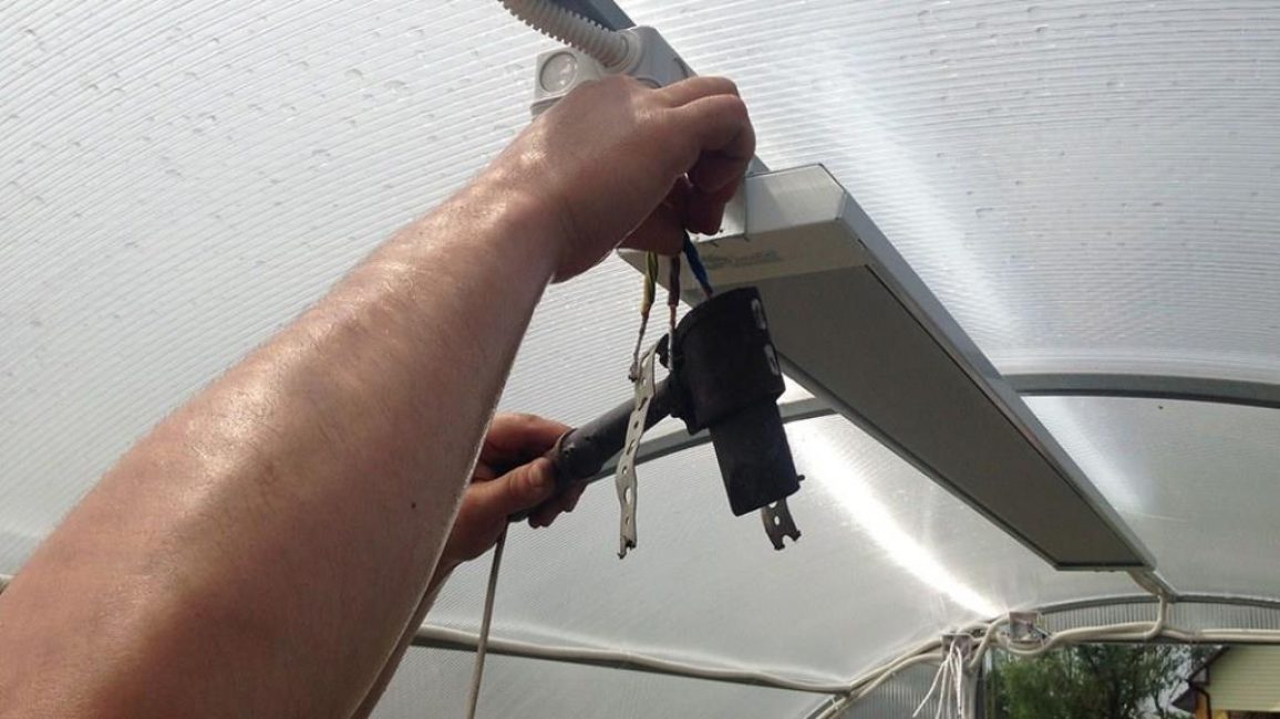 Installation d'un chauffage dans une serre