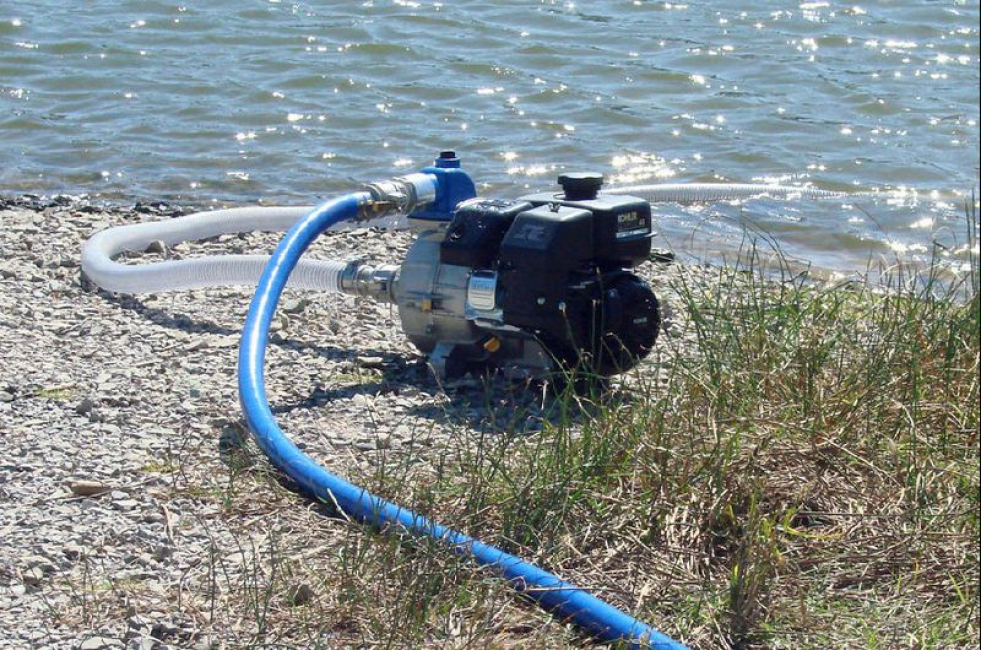 Utilisation d'un plan d'eau naturel