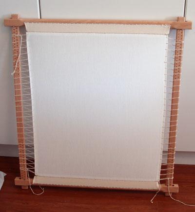 Fixation du tissu avec des fils