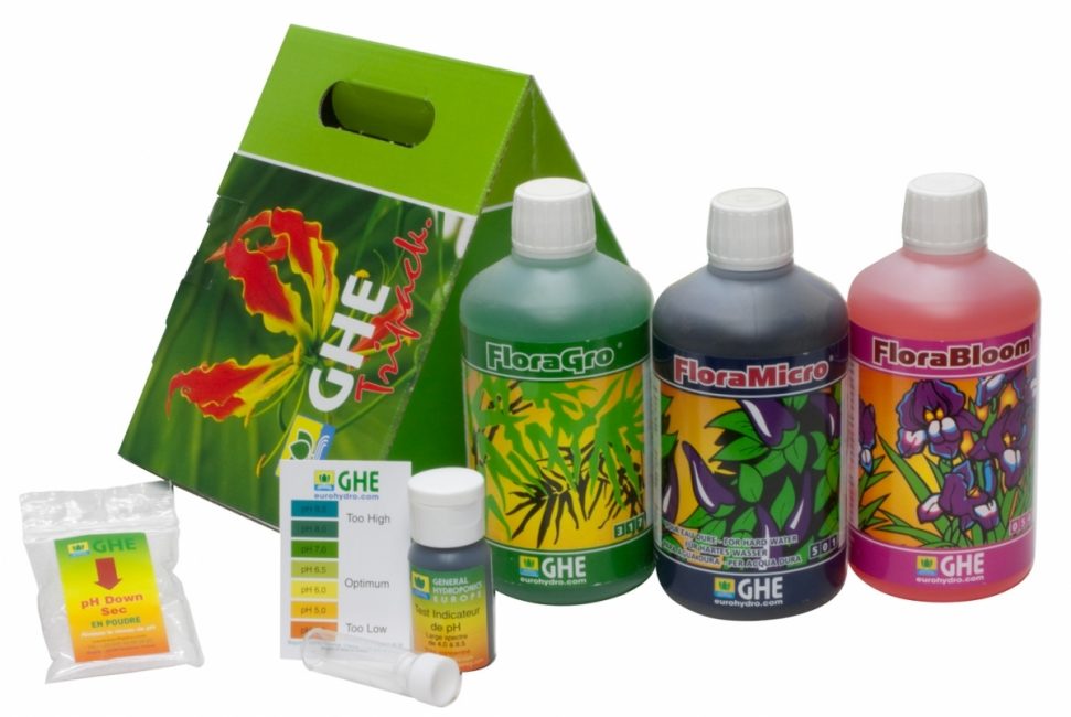 Un engrais complexe liquide est utilisé