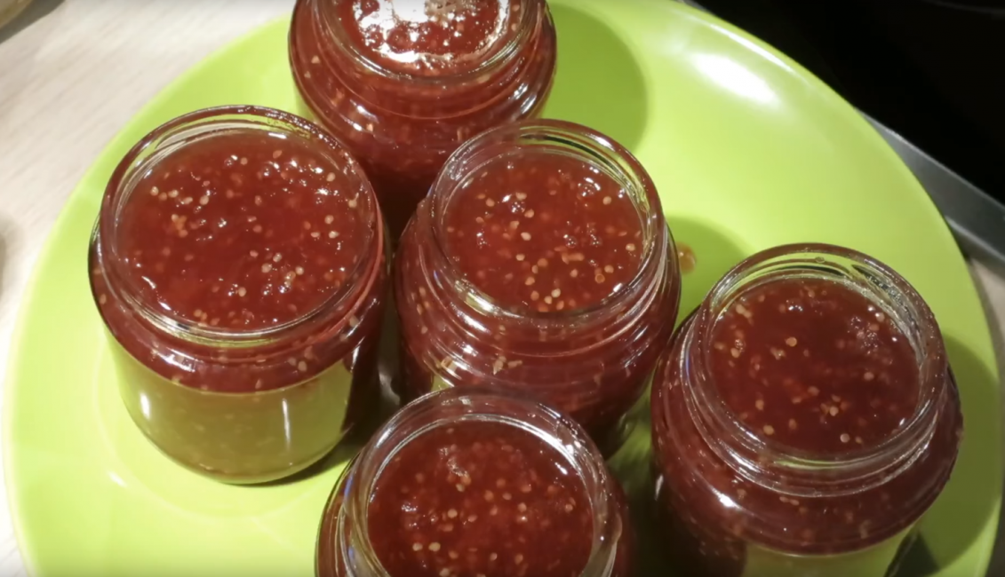 Préparation de la confiture de physalis