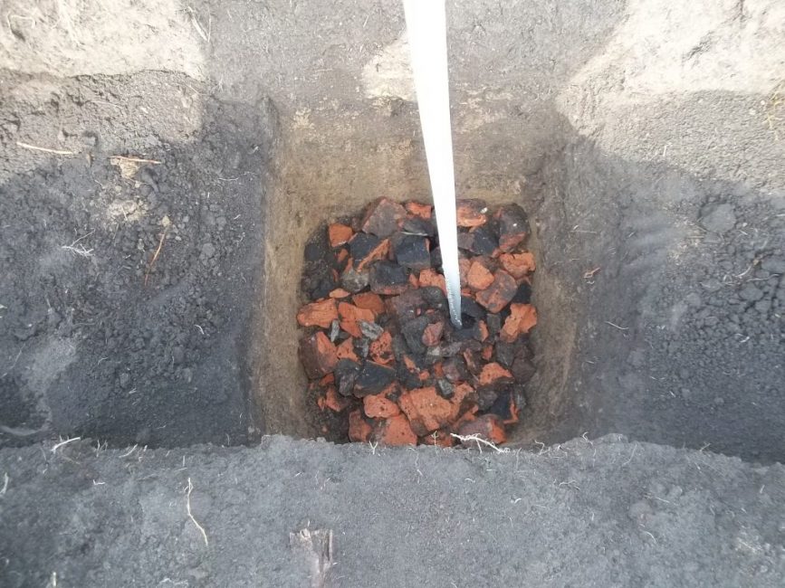 Brique cassée pour le drainage