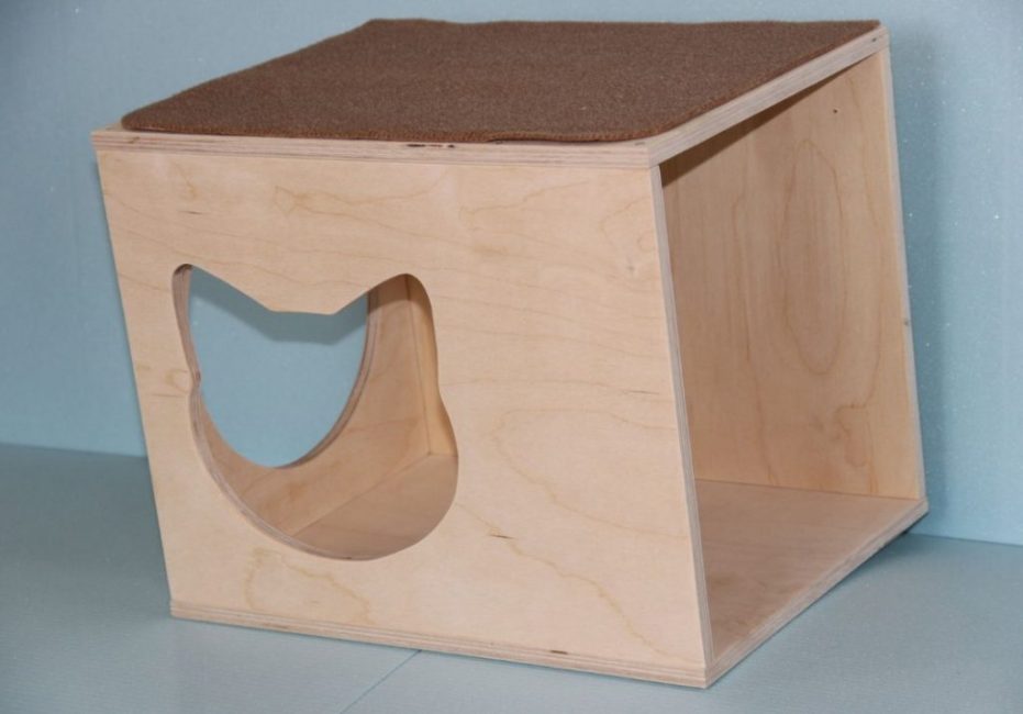 Maison en contreplaqué