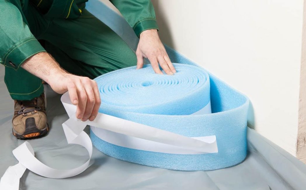 Bande d'amortissement autocollante