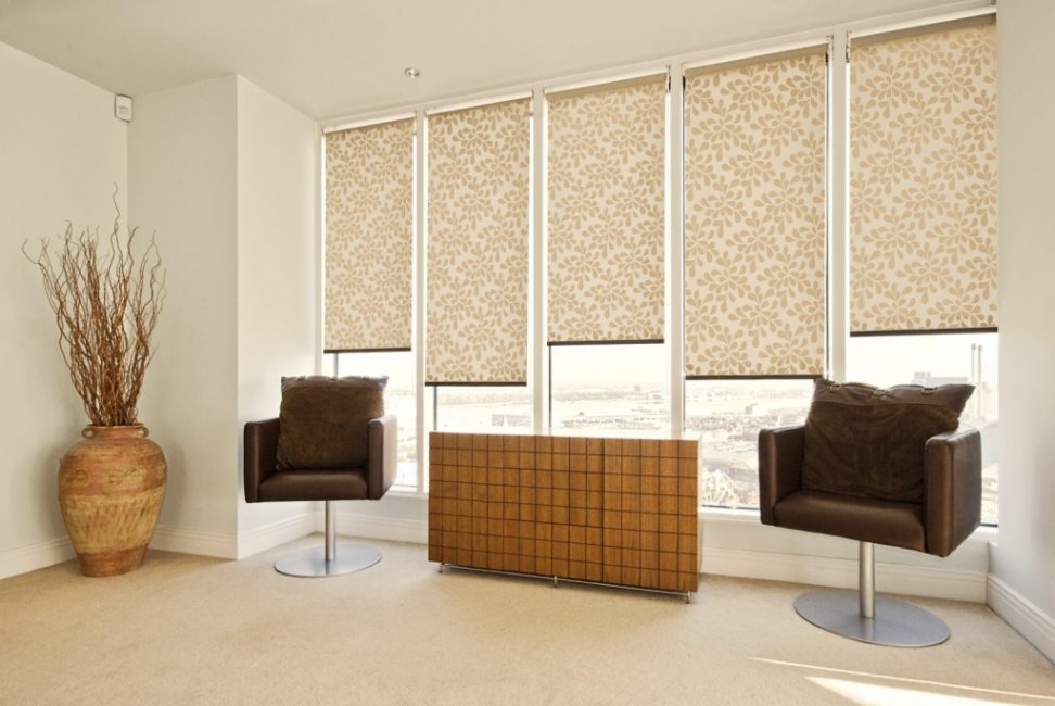 Intérieurs avec volets roulants