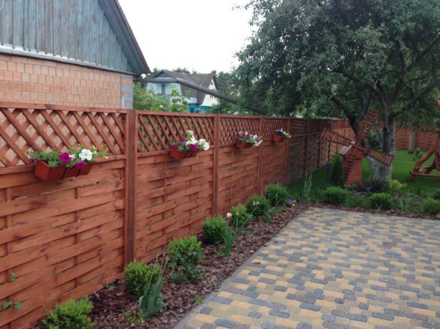 Clôture en bois