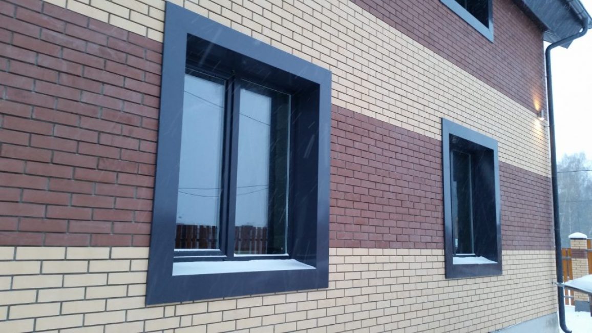 Doublure métallique de l'ouverture