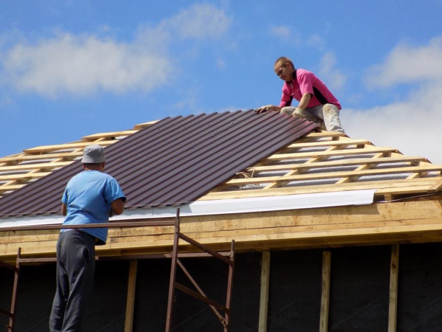 Pose de tôles profilées