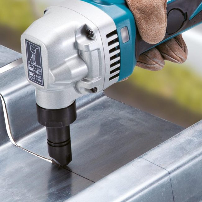 Utiliser des grignoteuses pour le métal