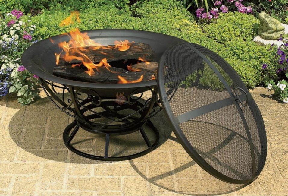 Foyer extérieur fini