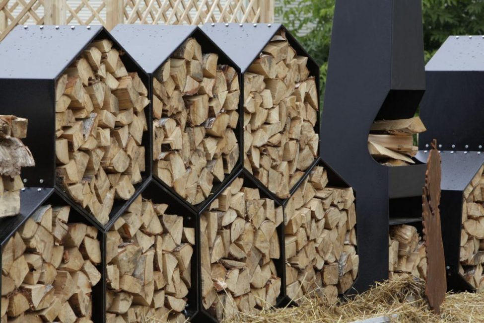 Tas de bois décoratif