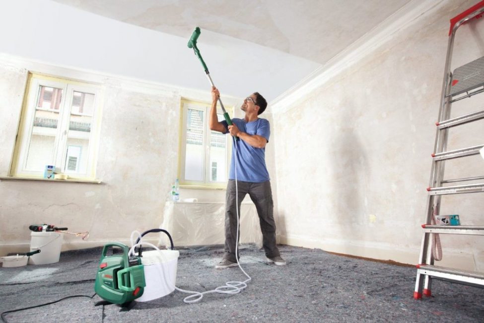 La peinture des plafonds ne nécessite pas de compétences particulières et se fait rapidement
