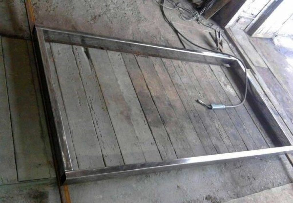 Porte en fer: comment fabriquer, isoler et installer de vos propres mains. Instructions étape par étape également (photos et vidéos)