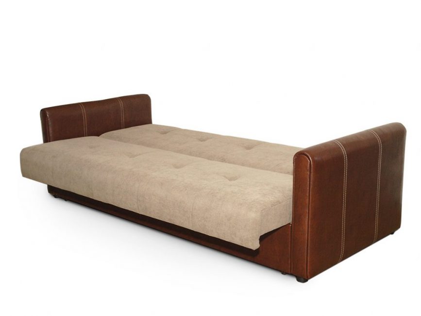 Il ressemble à un canapé avec un mécanisme d'eurobook démonté