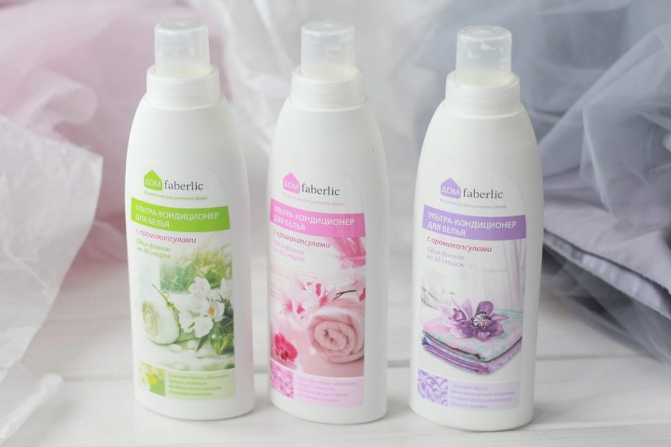 Produits chimiques ménagers pour l'entretien des vêtements