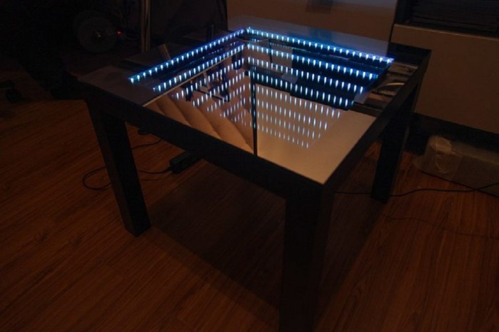 Eclairage volumétrique de la table