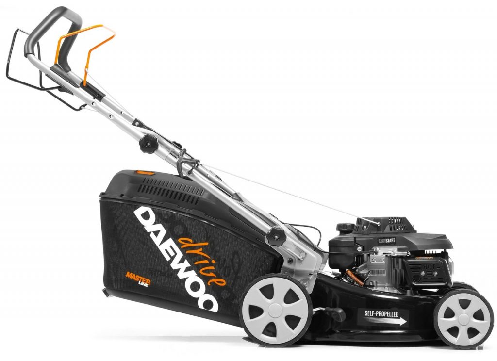 Tondeuse à essence pour l'entretien de votre pelouse