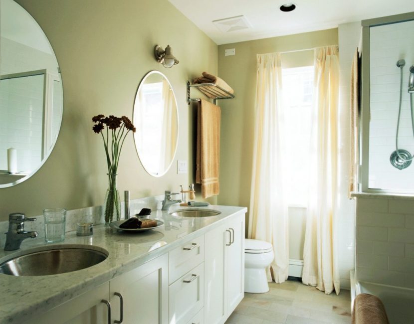 La hotte ne gâche pas le design de la pièce