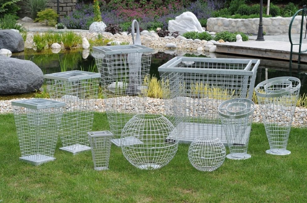 Les cadres grillagés décoratifs sont vendus prêts à l'emploi