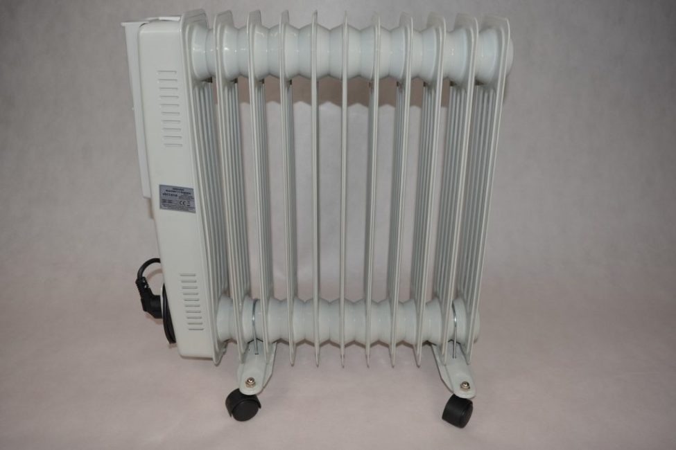 Refroidisseur d'huile Royal Clima ROR-F11-2500M Ferrara