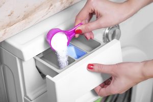 La meilleure lessive en poudre : TOP 10 des produits pour le lavage automatique des vêtements colorés + Avis