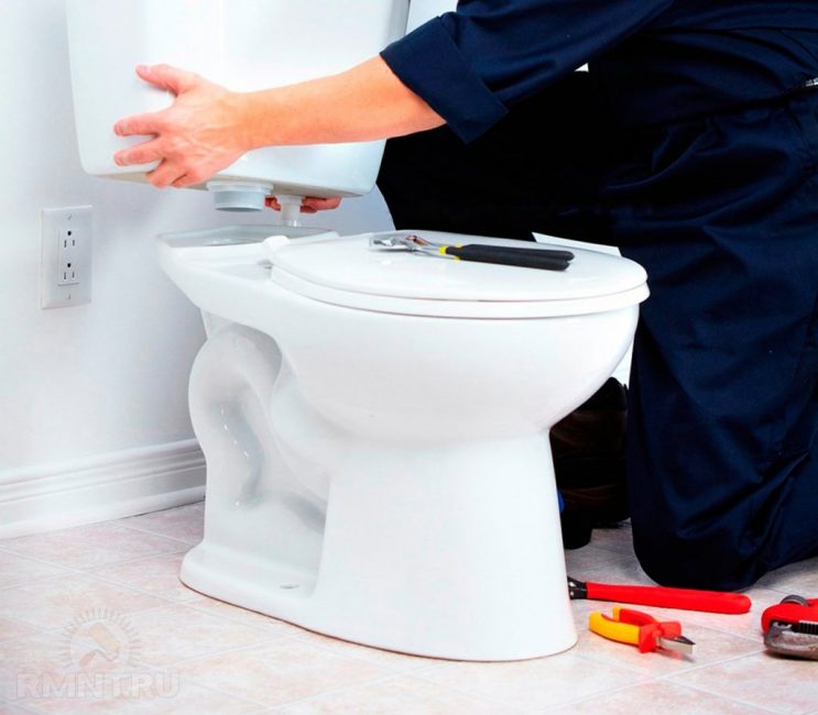 Raccordement de la partie inférieure avec le réservoir de vidange