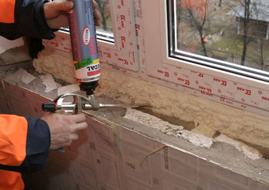 Installer une fenêtre en plastique