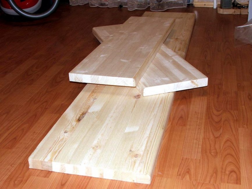 Pièces de cadre de lit prêtes à monter