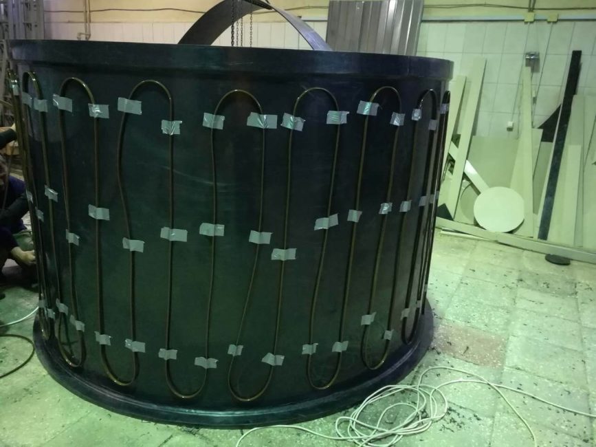 Photo d'un conteneur avec un câble chauffant fixe