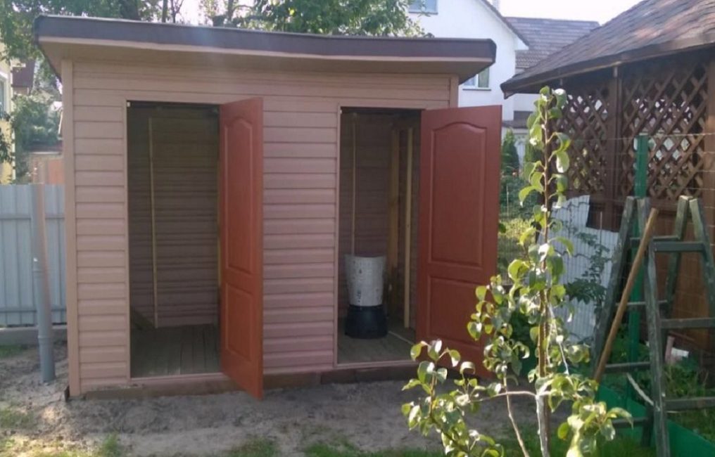 Salle de bain avec douche