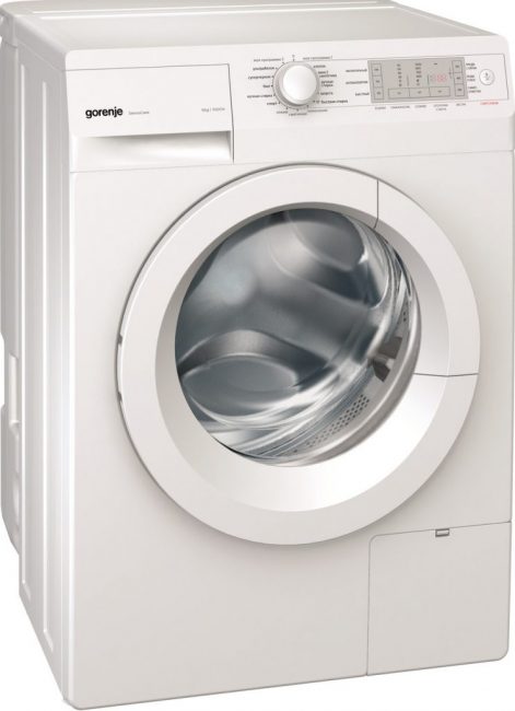 Technique simple et fiable pour le lavage à domicile. Le réservoir sur le panneau arrière est compact et ne prend pas beaucoup de place. Les inscriptions sur le panneau de commande sont en russe, le choix du mode de fonctionnement s'effectue en tournant le bouton. L'écran avec les paramètres de fonctionnement n'est pas fourni