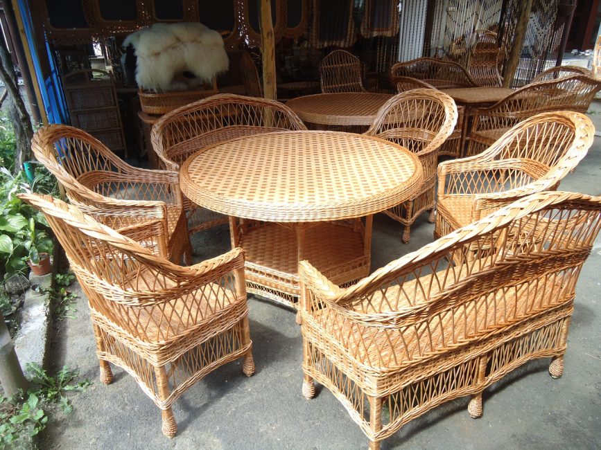 Meubles en osier en osier