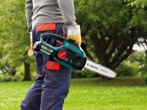 Scie à chaîne pour la maison