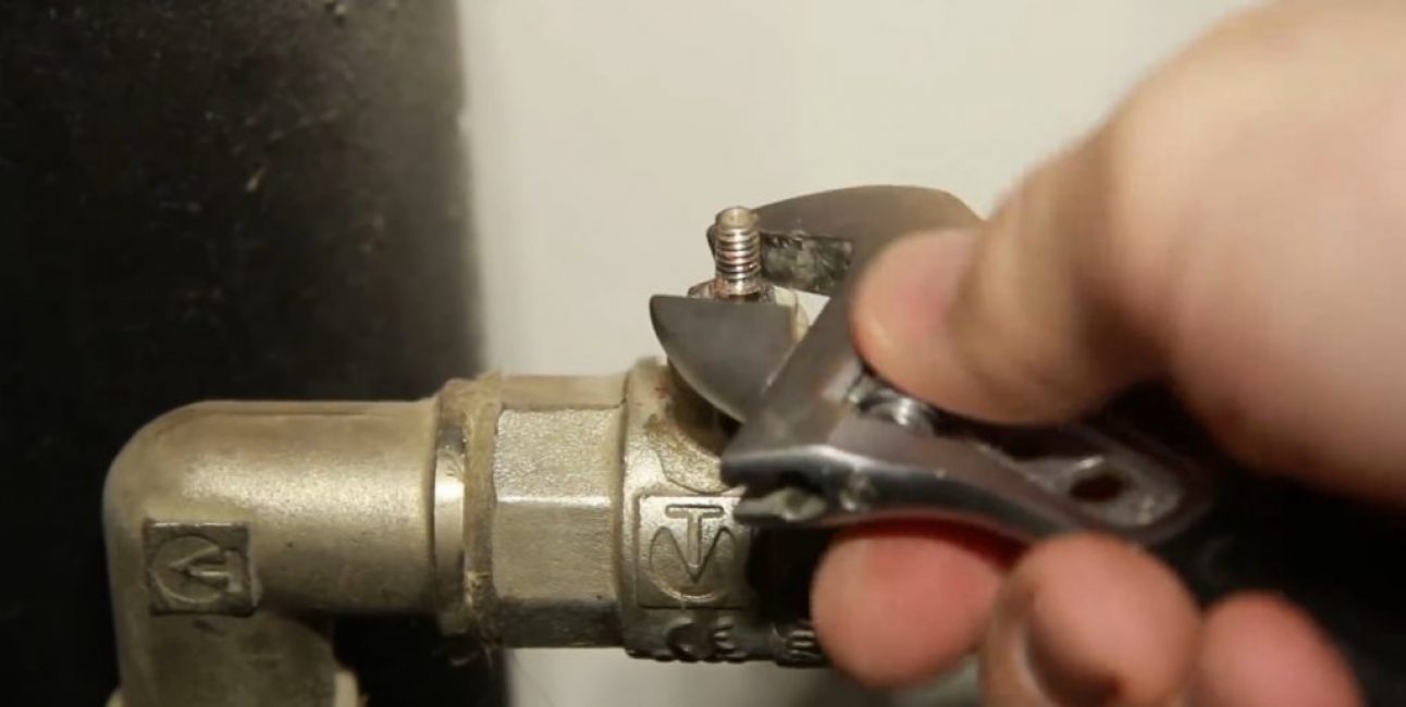 Serrage de l'écrou de serrage