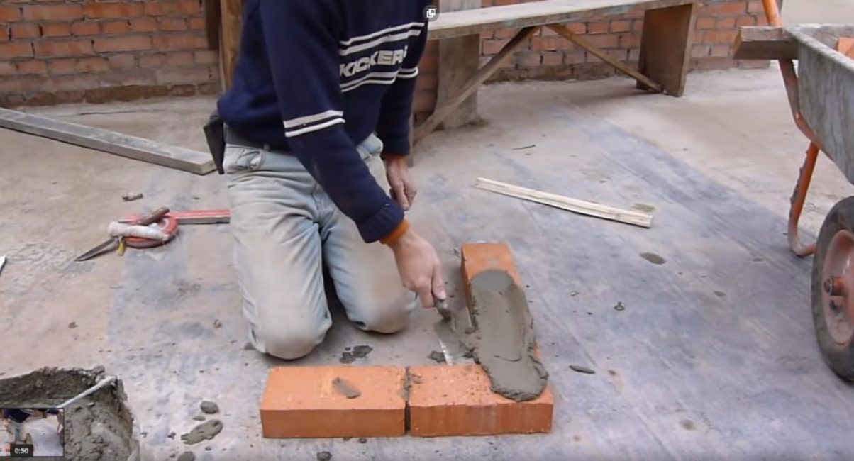 Application de mortier pour la deuxième rangée