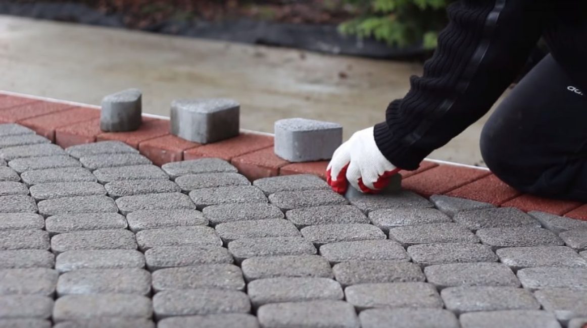 Remplissage de petites surfaces avec des carreaux coupés