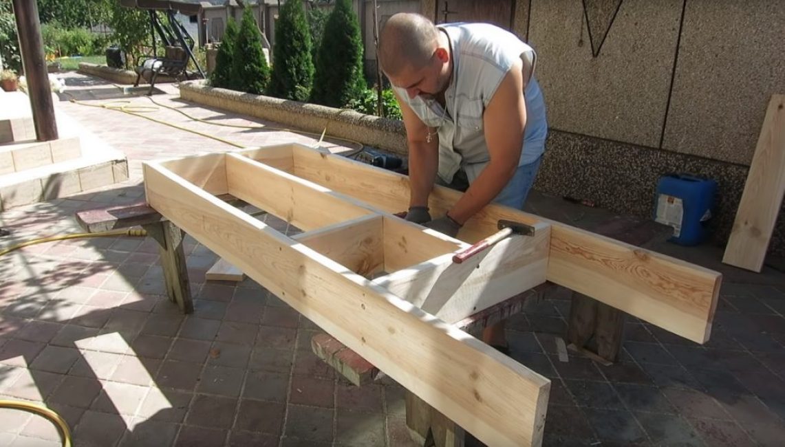 Cadre d'étagère entièrement assemblé