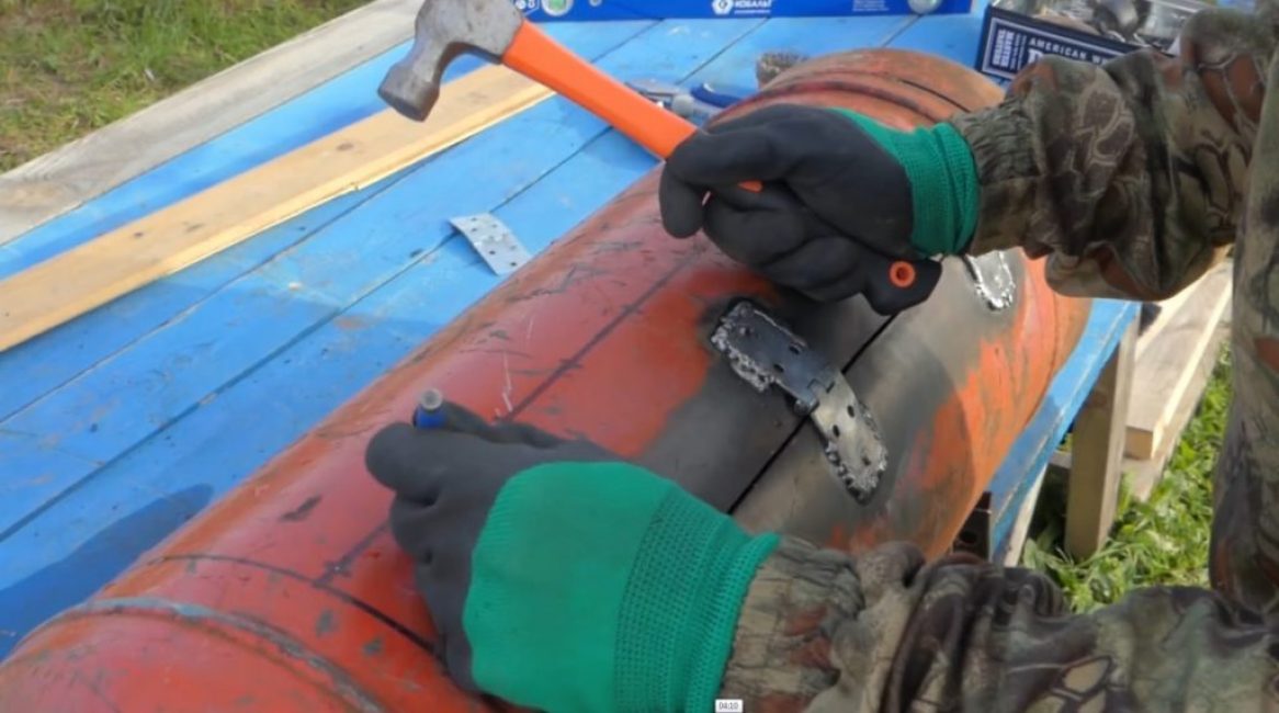 Faire des trous pour les brochettes