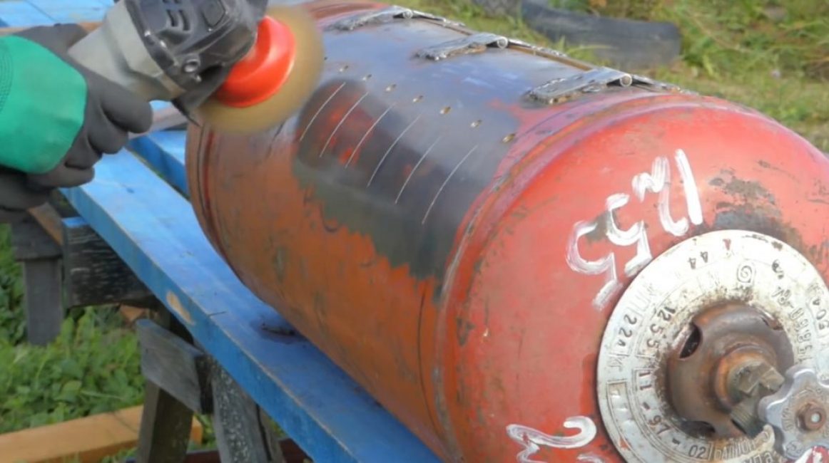 Nettoyer le pot de peinture