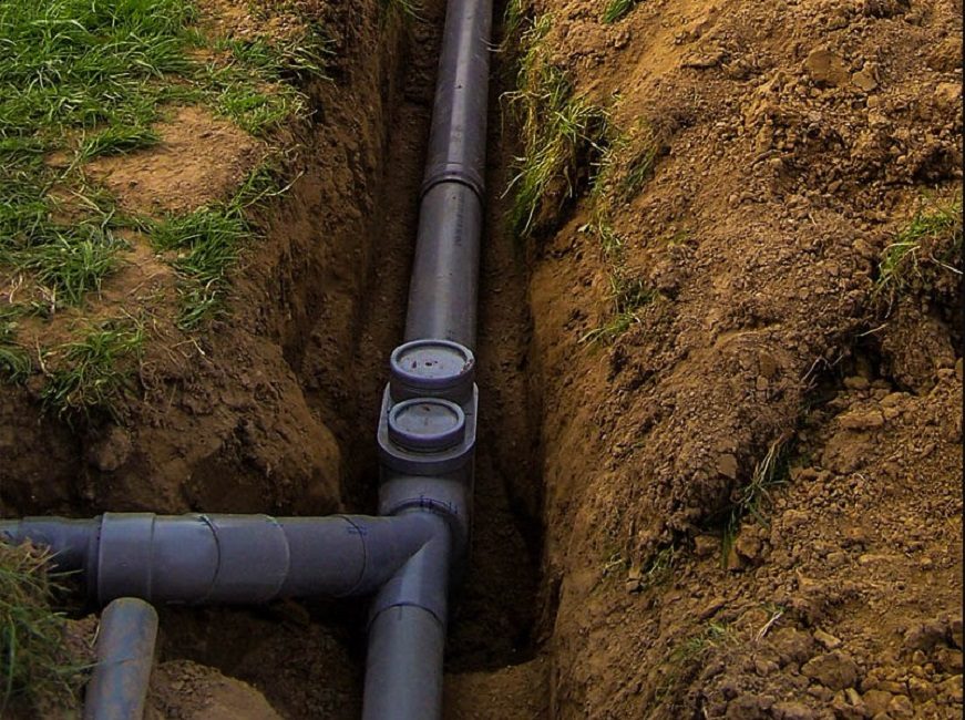 Installation d'égouts externes