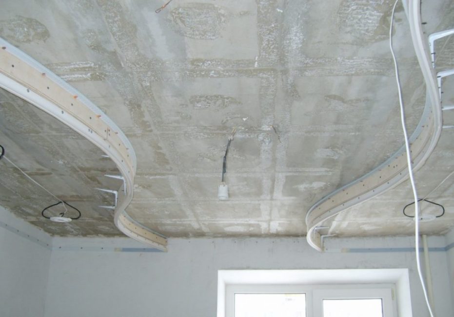 Installation du cadre - plafond complexe